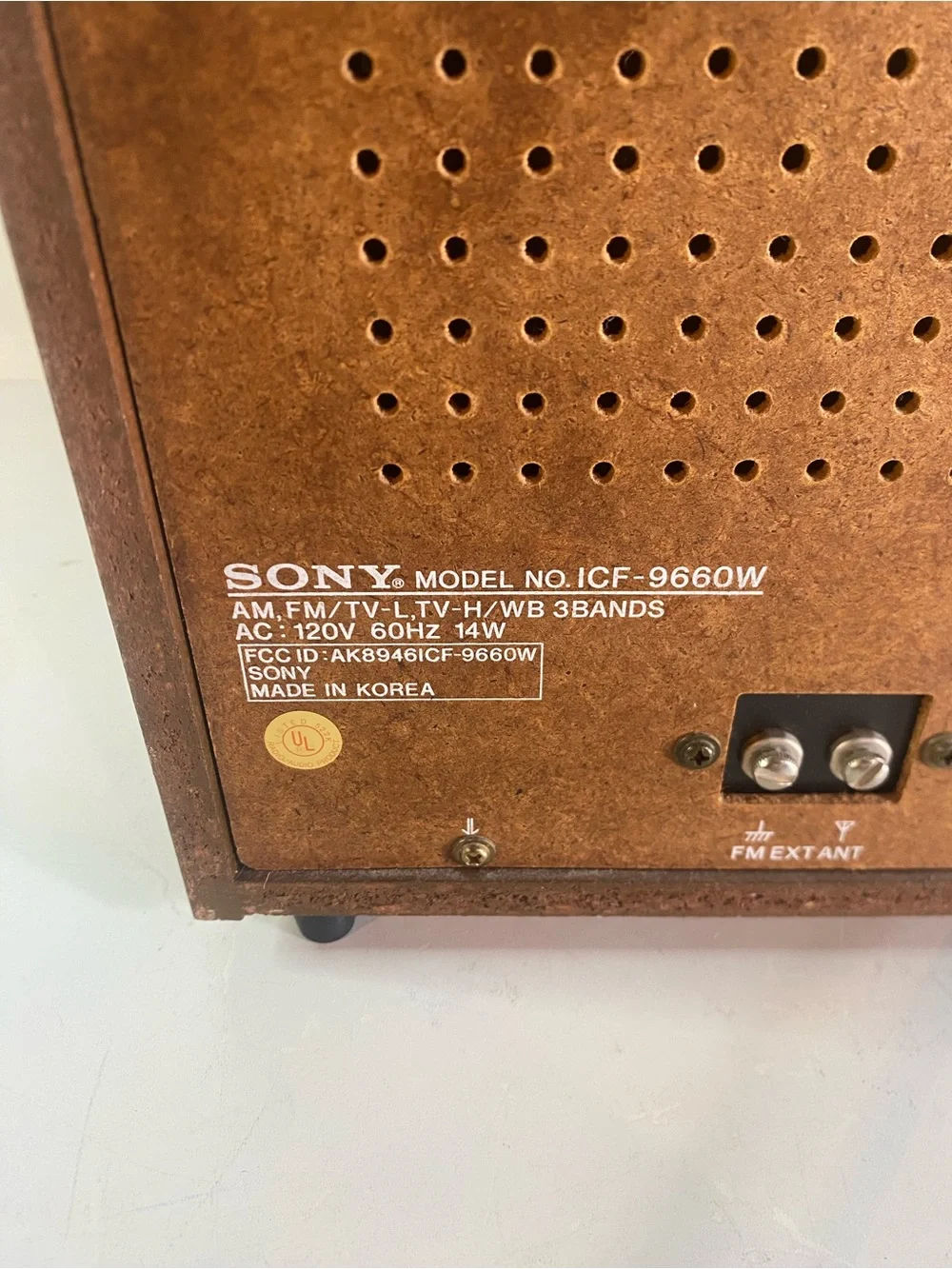 Vintage SONY Tabletop AM FM WB Radio Model ICF-9660W Size 9”x12”